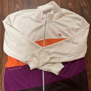 Adidas* Soles To Stripes woman Zip up Size 2XL* Like New